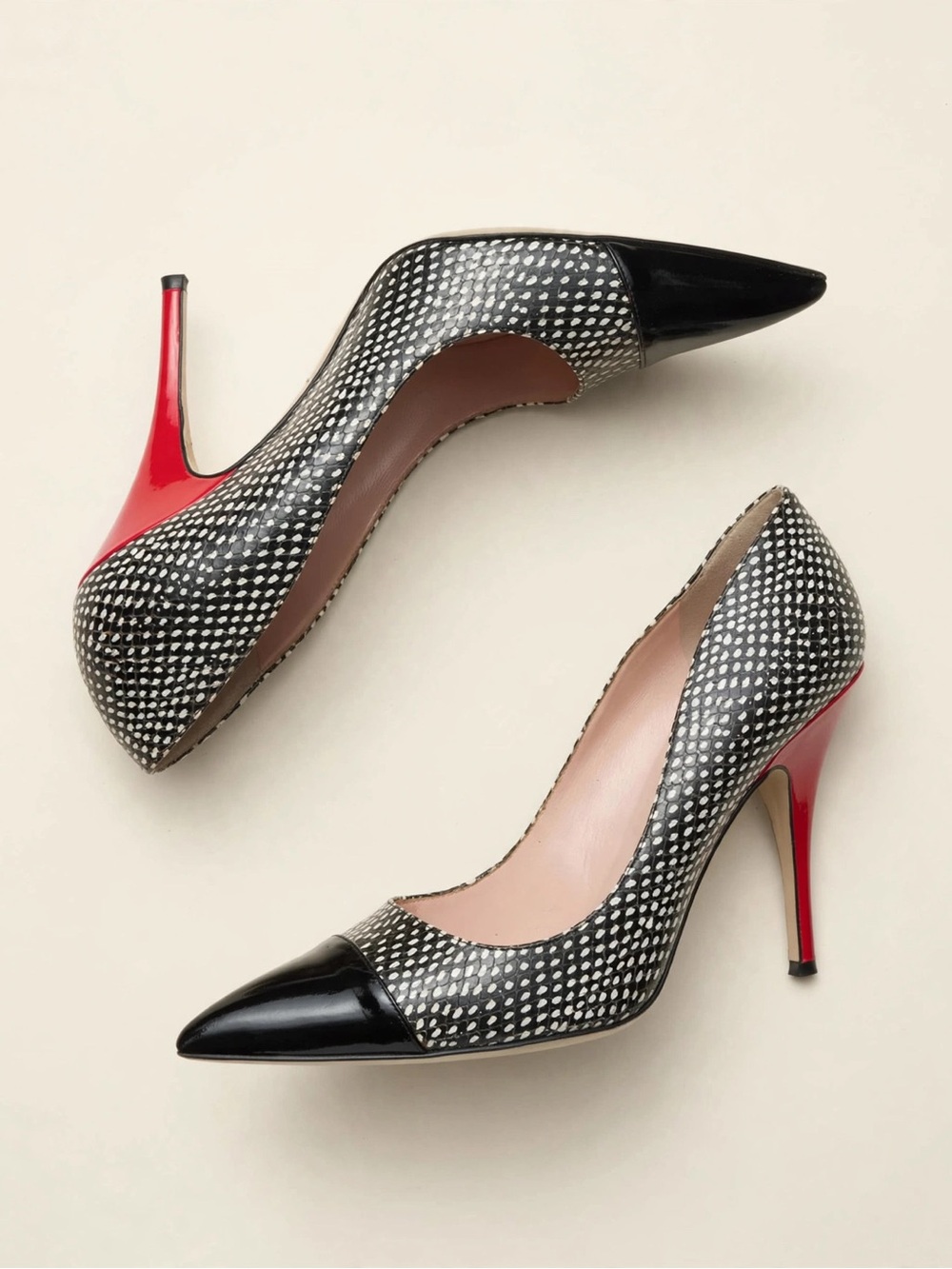 Kate Spade New York Size 10 Black and White Polka Dot Pointed Toe with Red Heel - Picture 6 of 6